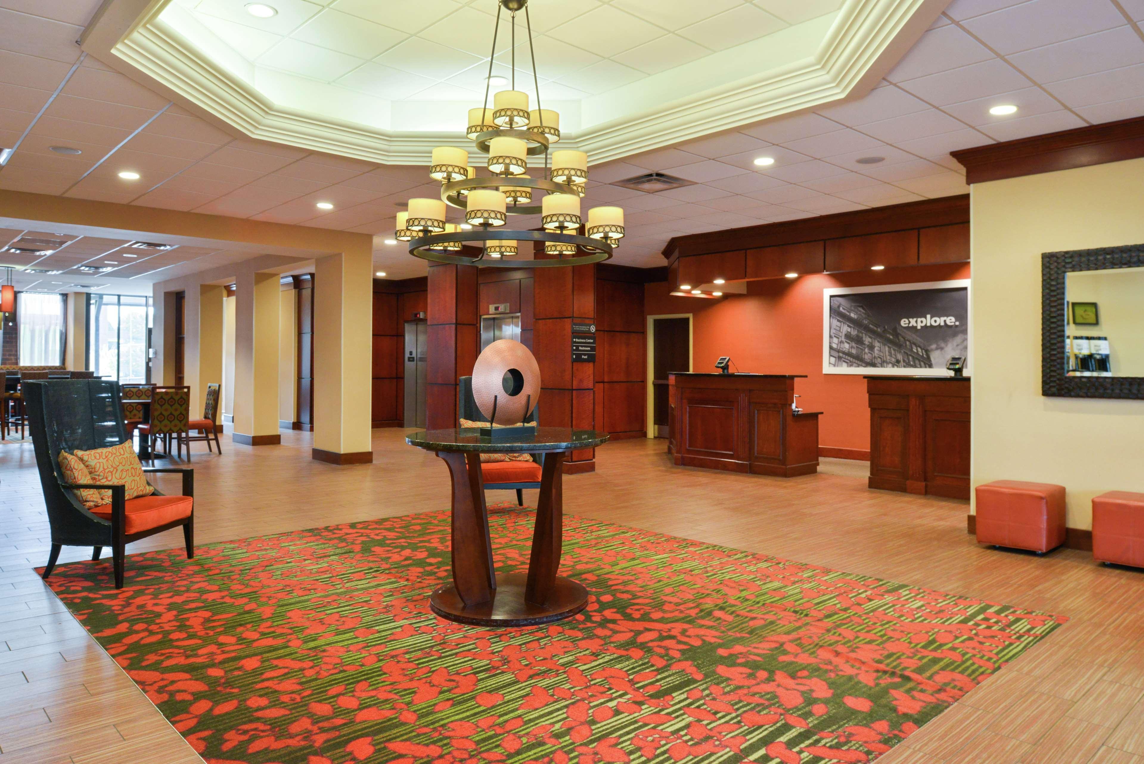 Hampton Inn Frederick Kültér fotó