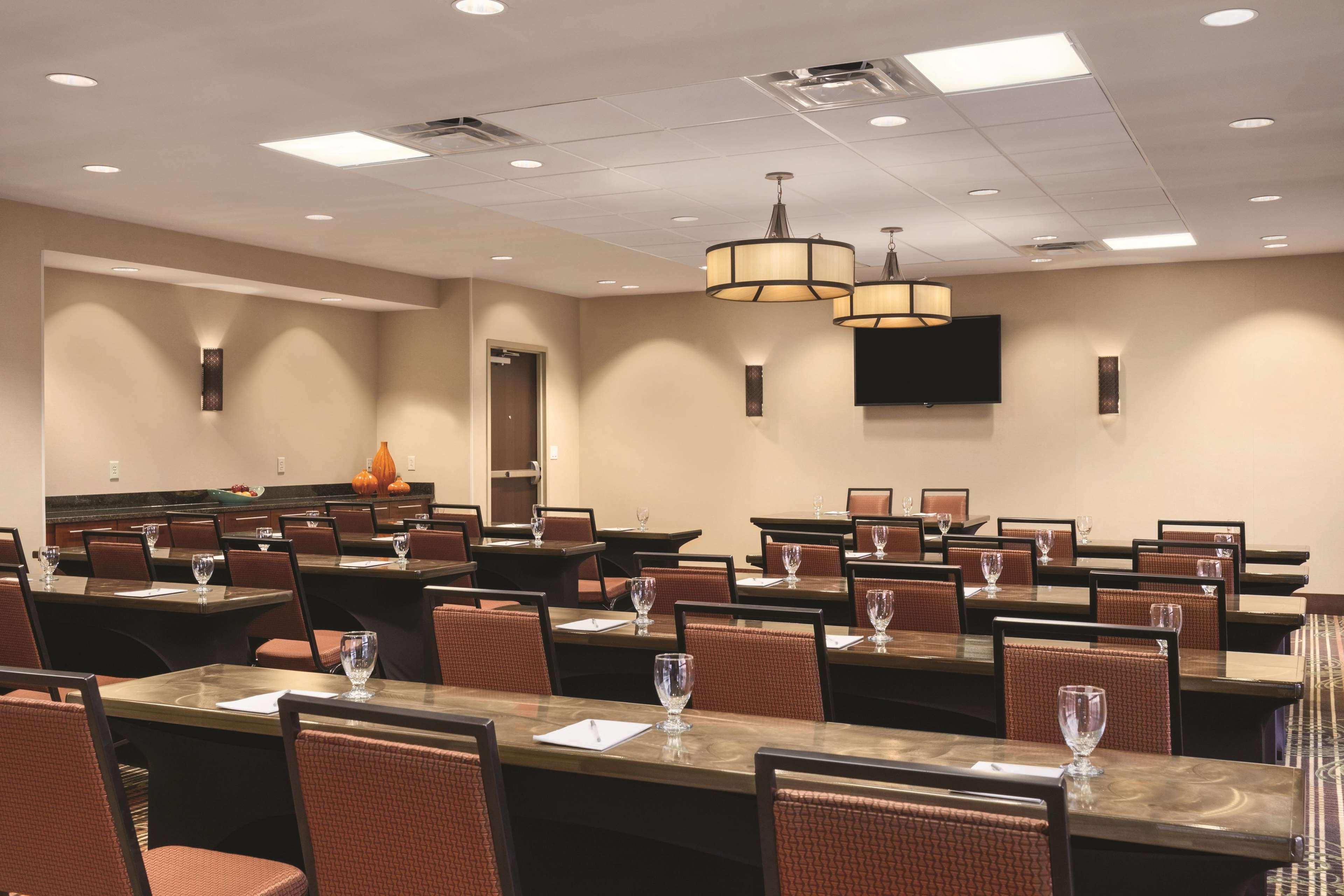 Hampton Inn Frederick Kültér fotó