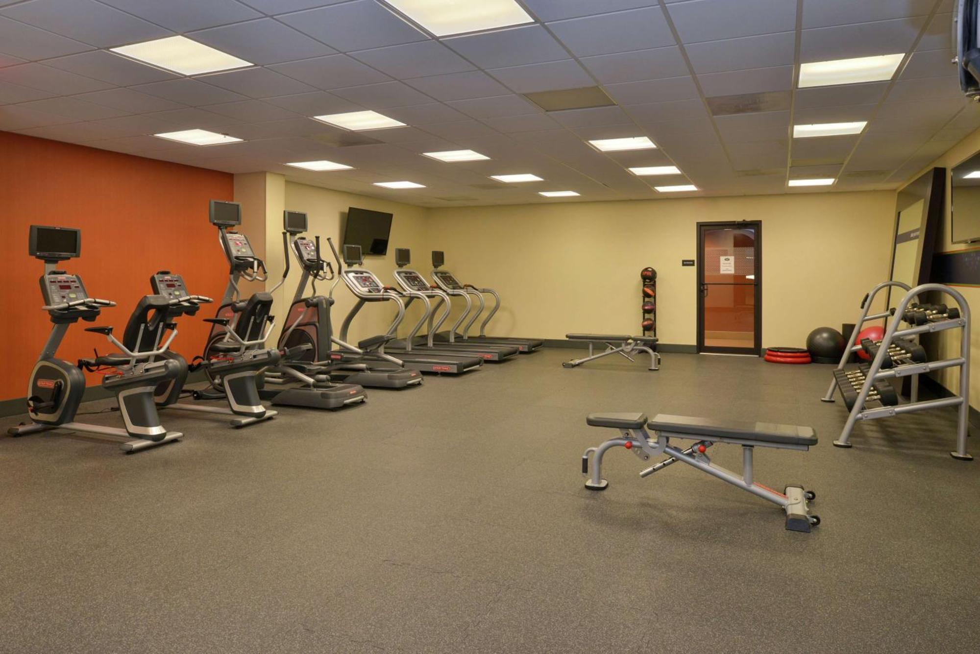 Hampton Inn Frederick Kültér fotó