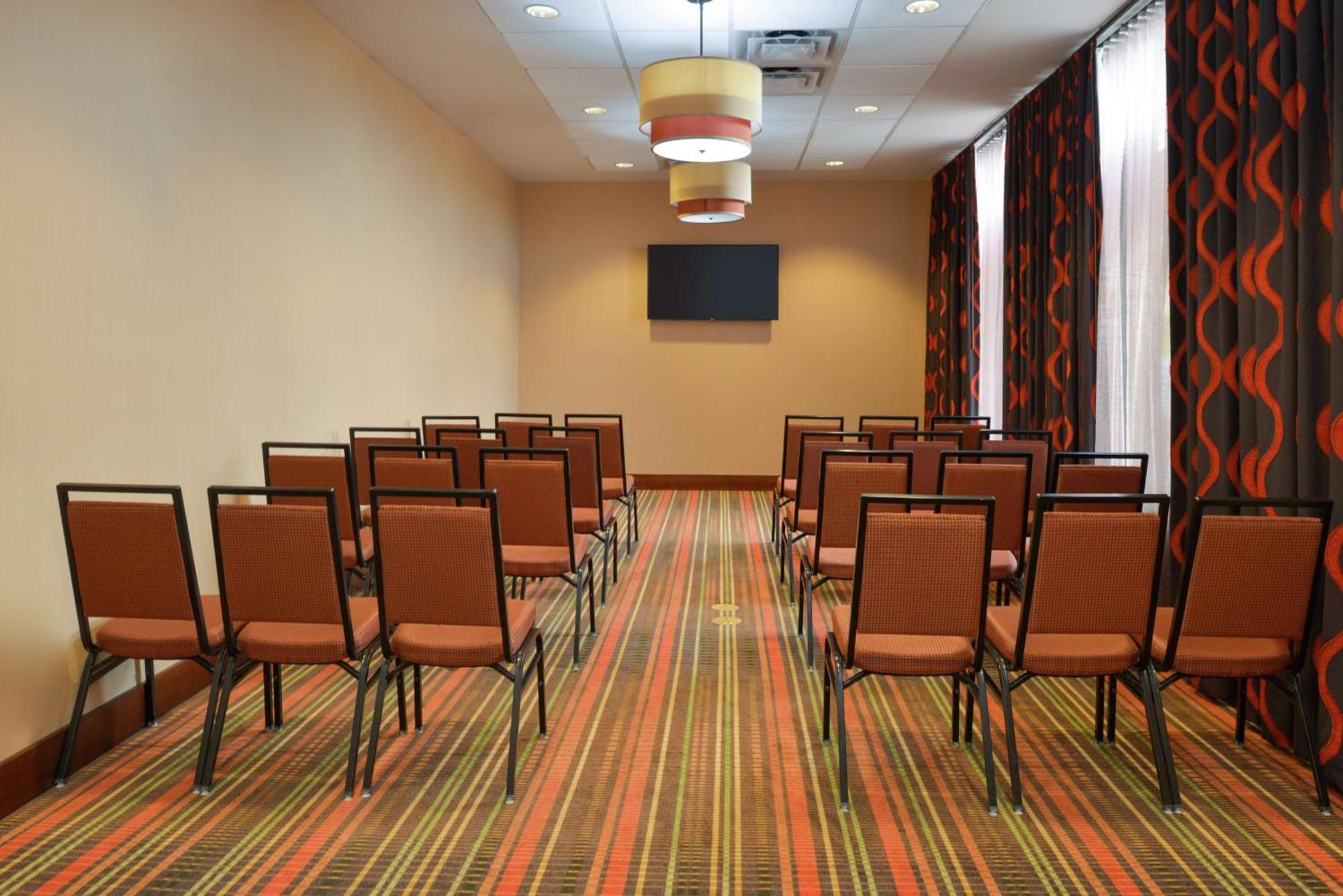 Hampton Inn Frederick Kültér fotó