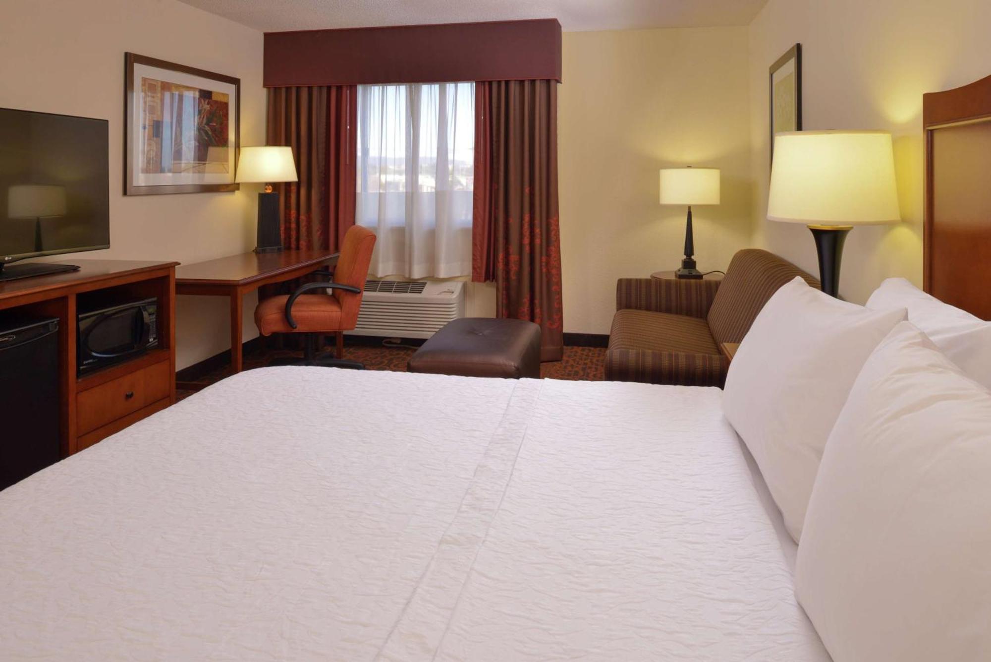 Hampton Inn Frederick Kültér fotó