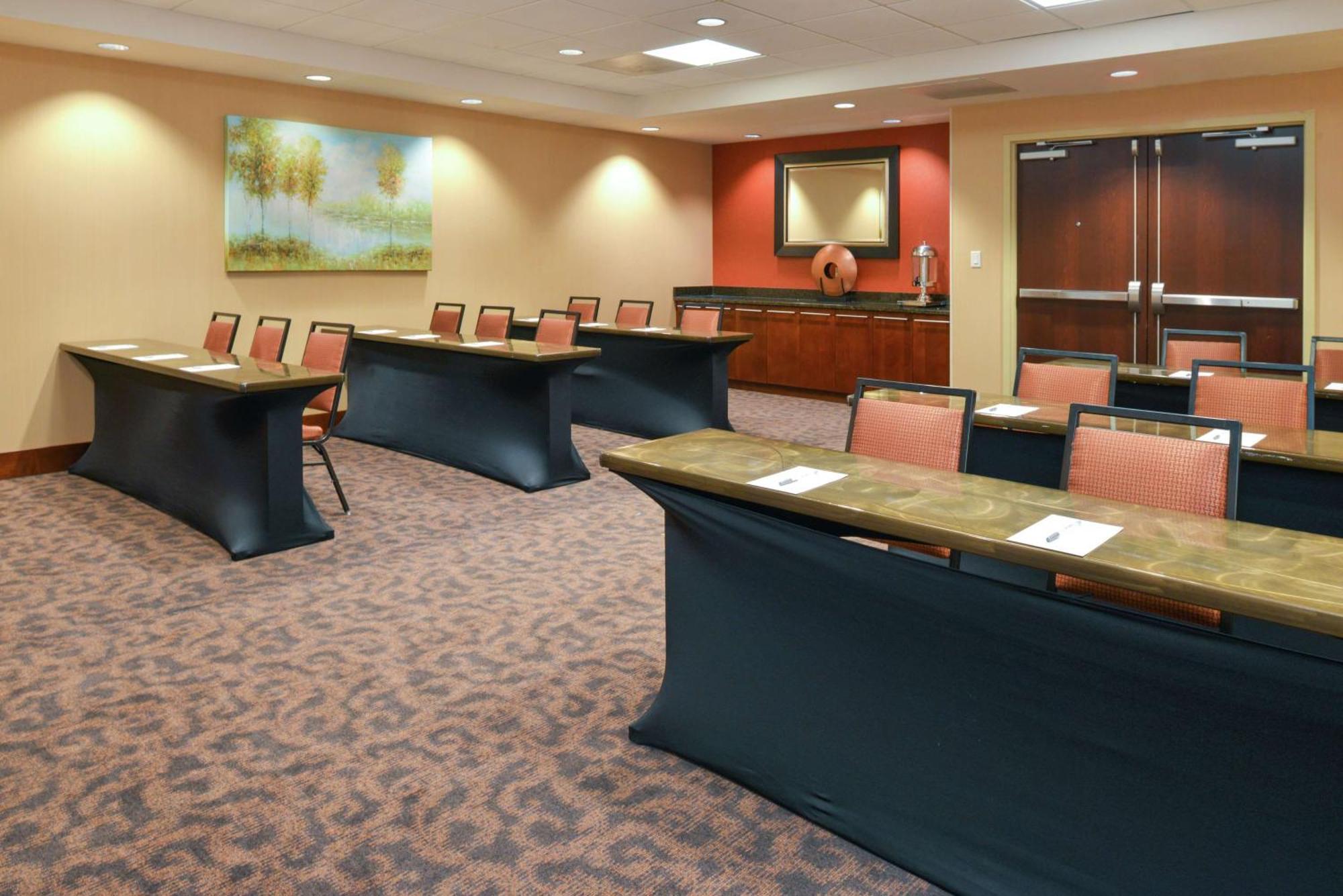 Hampton Inn Frederick Kültér fotó